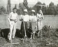 Dans les années noires, en 1943 et 1944,  Robert Badinter (à droite de la photo) a trouvé refuge à Cognin.